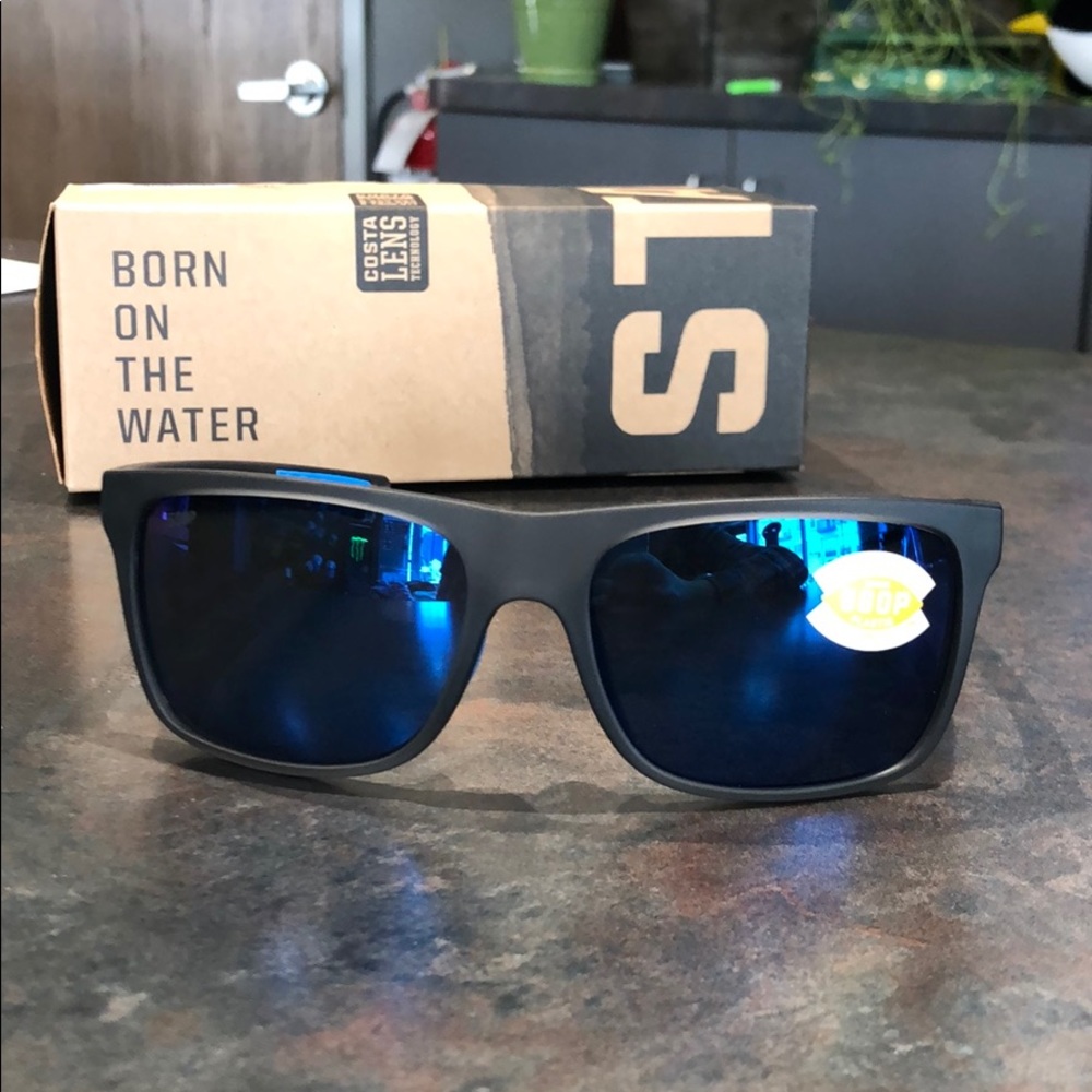 Costa Remora Sunglasses - NEW in box!
